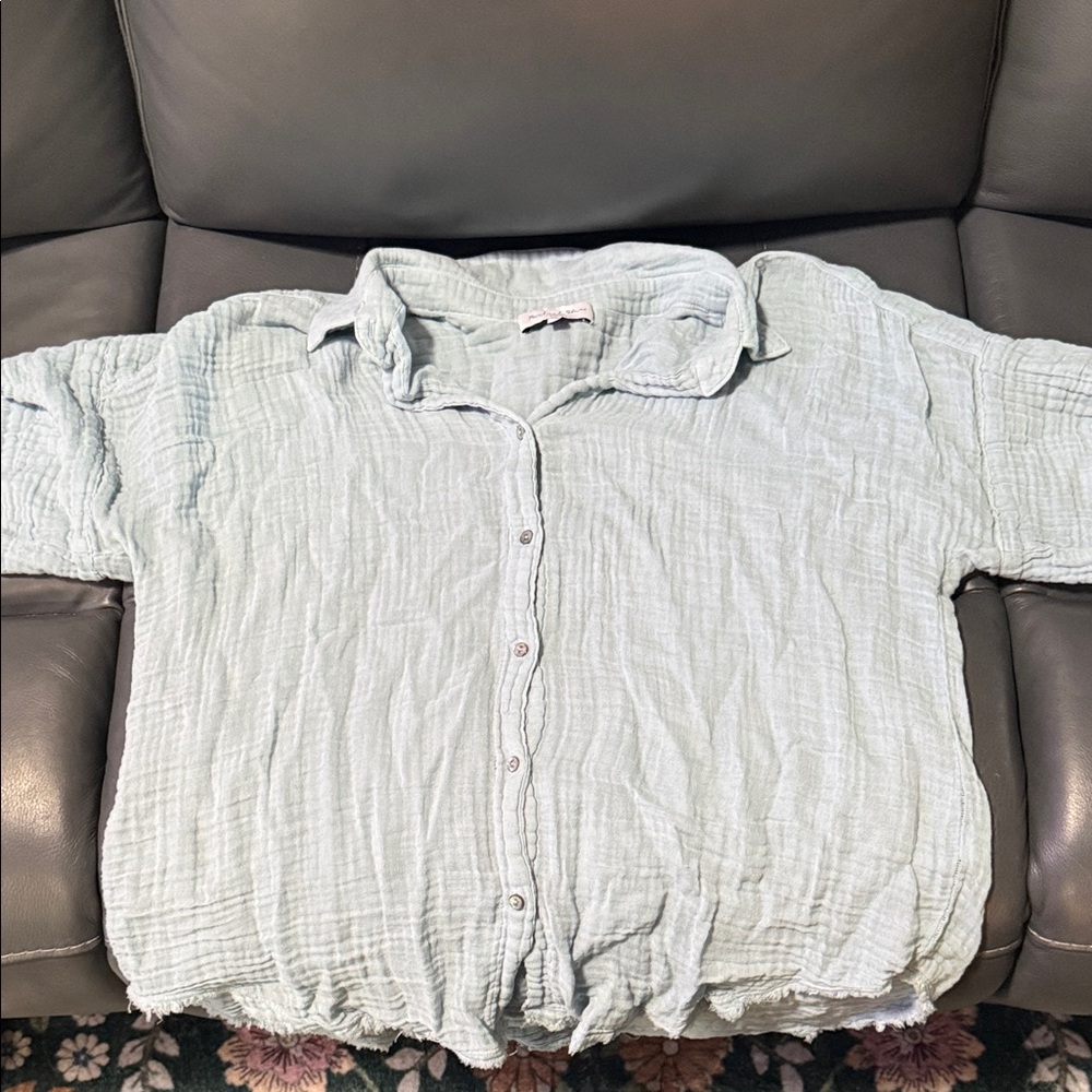 Michael Stars Light Blue Casual Button Down Shirt